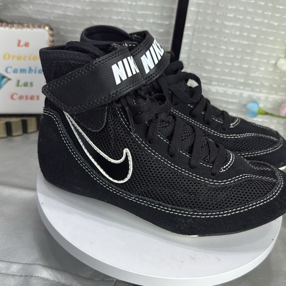 (N1) Nike Kids Black and White High-Top Sneakers, Sz 2Y - Picture 4 of 10